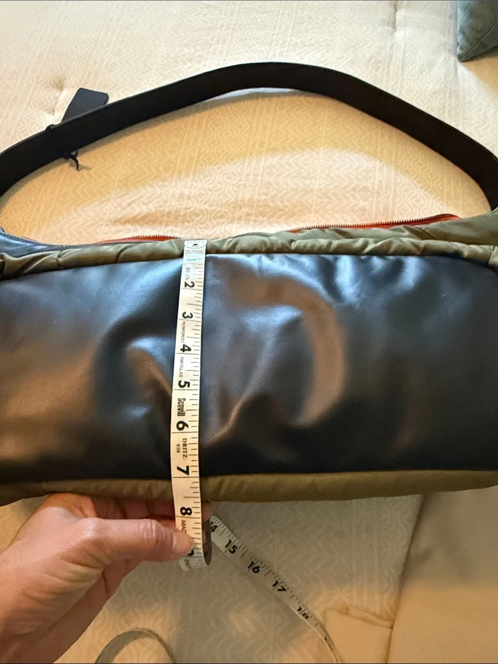 Minnessak JOURNAL STANDARD BAG Olive Green & Black NWOT